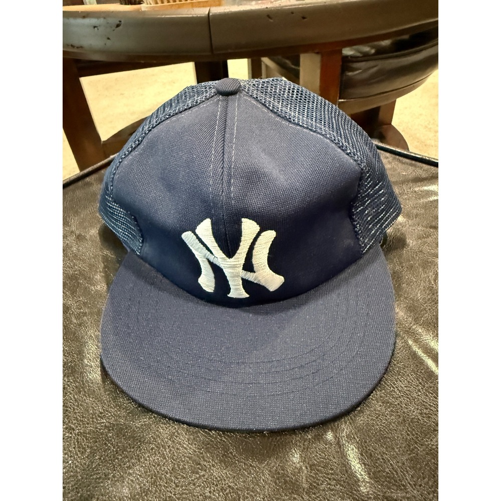 New York Yankees MLB Navy Blue Trucker Hat Boys Snapback Mesh Cap Vintage